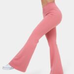 aktív ruházat Halara Magas derekú, v alakú, domború, hátsó zsebben lobogó jóga leggings cukorka rózsaszín nők 8FPF80311