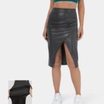 ruházat Halara softlyzero műbőr rovátkolt hasított szegélyű fóliamintás rugalmas bodycon midi alkalmi szoknya fényes alkonyfekete nők 8FPF80743
